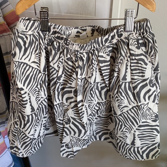 Zebra print twirl skirt size 12 or XL GAP - Picture 4 of 5